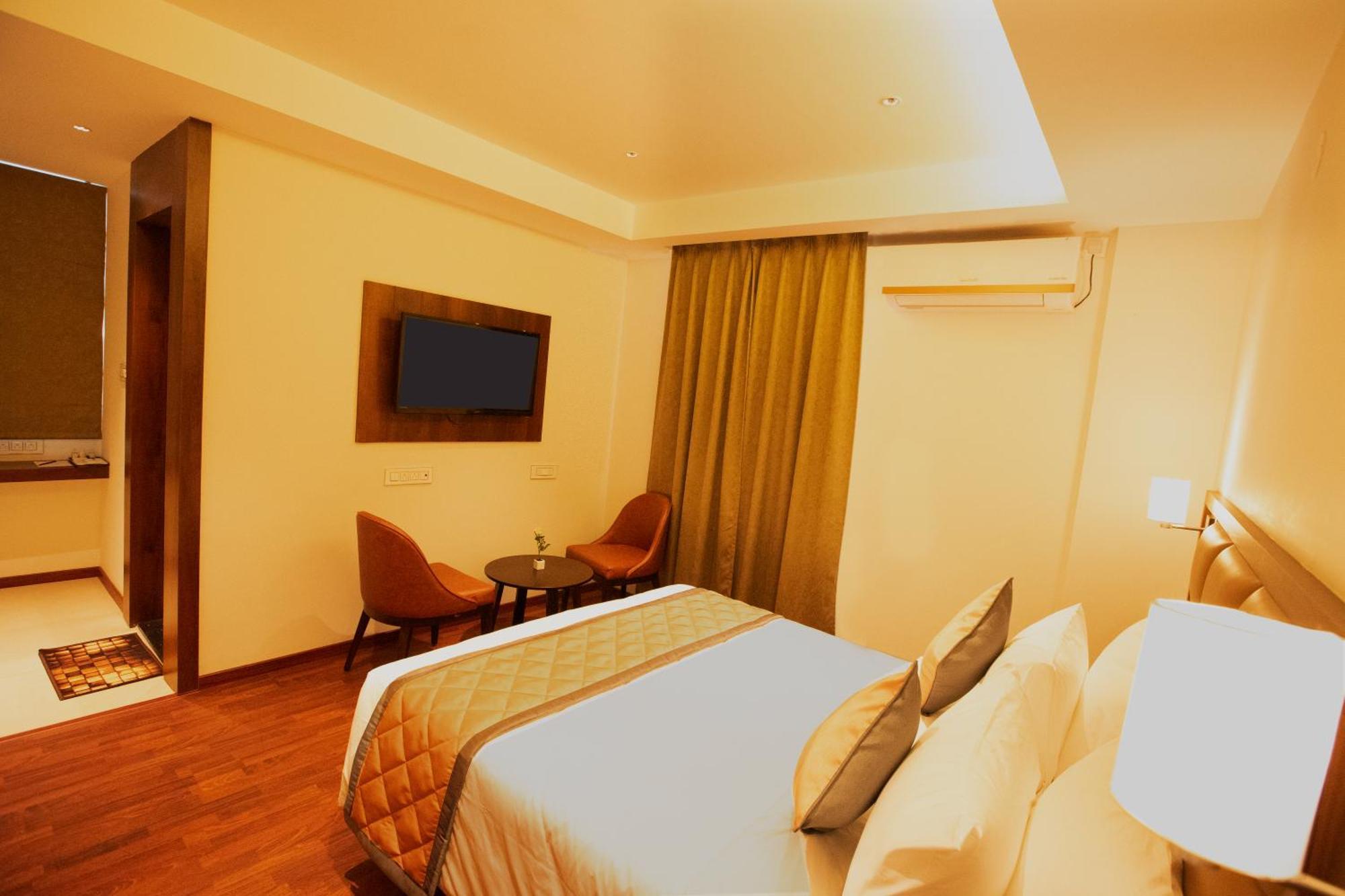 Golden Fortune Inn Hotel Bangalore Exterior foto